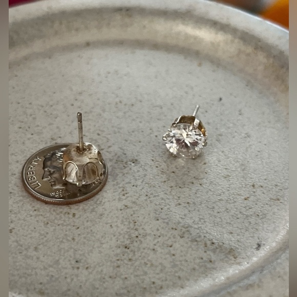 Beautiful CZ Stud Earrings - Picture 4 of 5